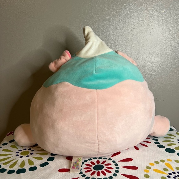 Smoochy Pals Pink Pig Cupcake Squishy Plush Stuffed Animal - Picture 2 of 5